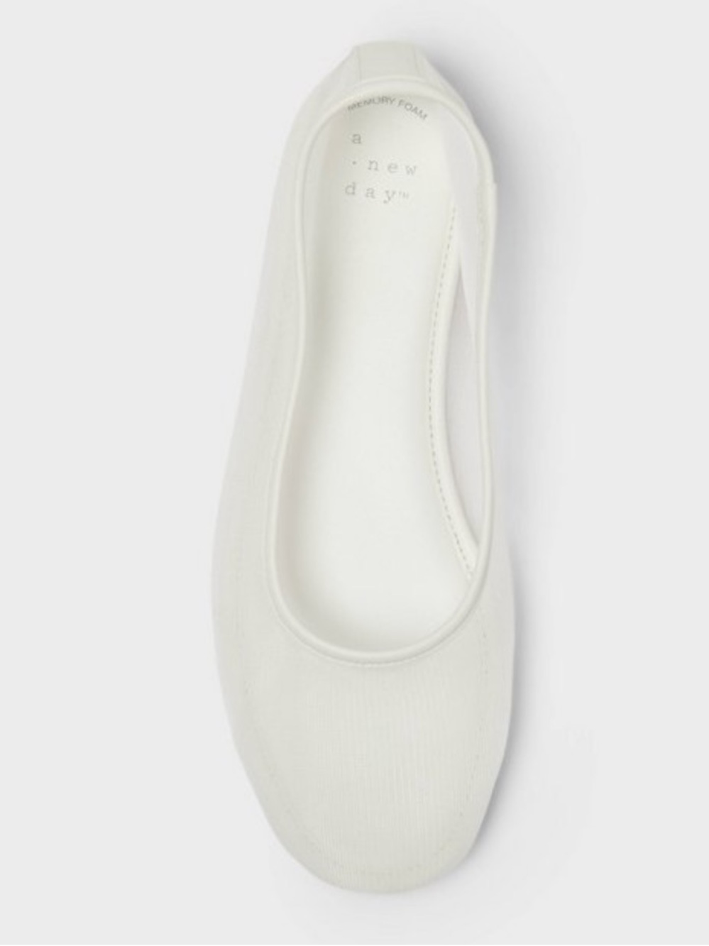 A NEW DAY NWT Women's Mel Shoes with Memory Foam Insole -white -8